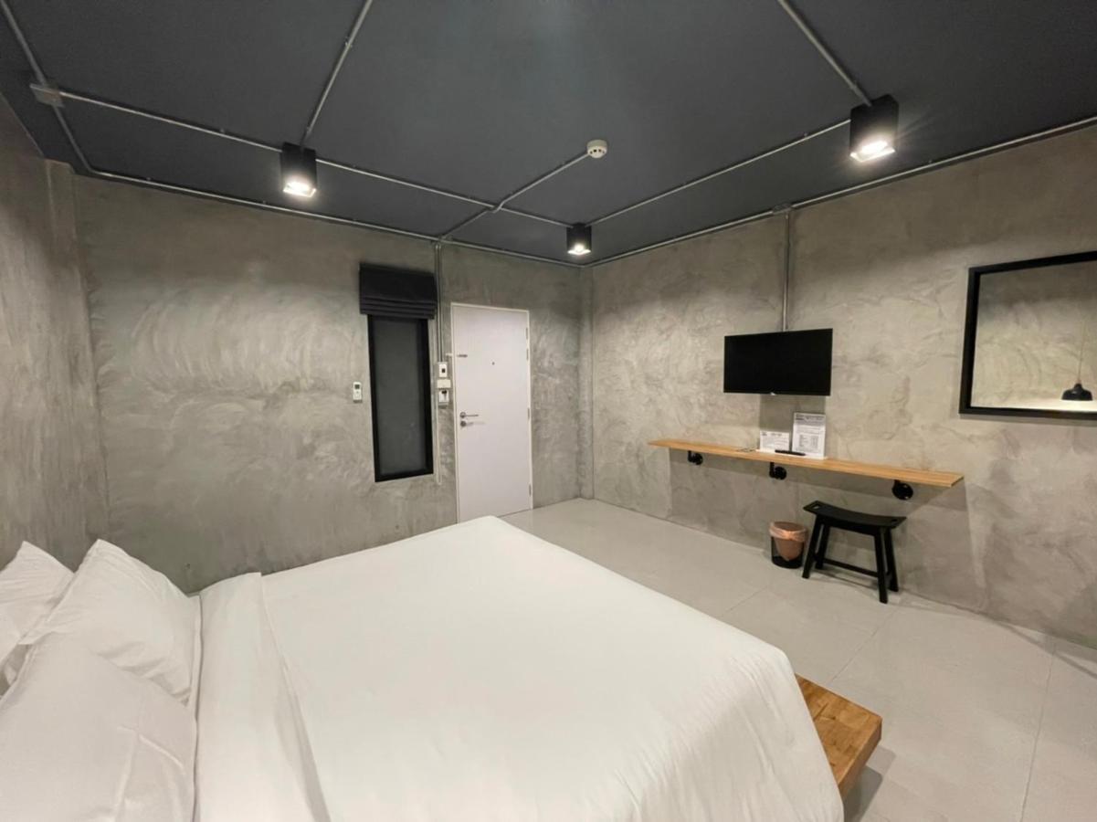 Loft Space Hotel Ranong Eksteriør billede