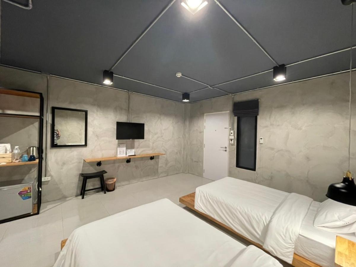 Loft Space Hotel Ranong Eksteriør billede
