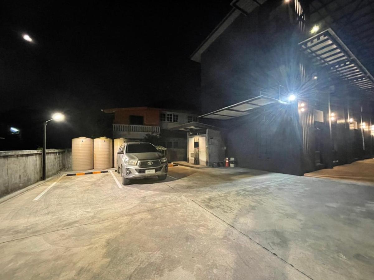 Loft Space Hotel Ranong Eksteriør billede