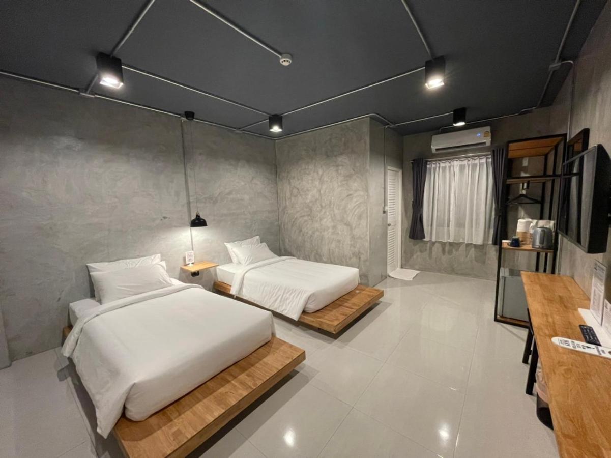 Loft Space Hotel Ranong Eksteriør billede